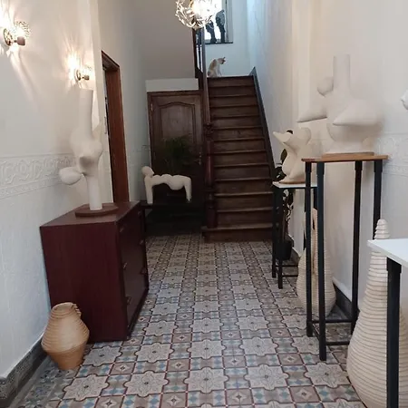 Homestay De Galerie - Leaves